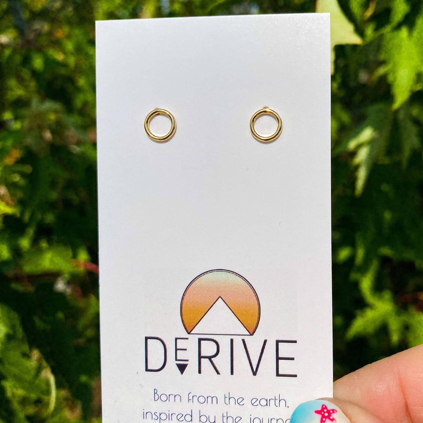 Circle Stud Earrings: 14k Gold Fill
