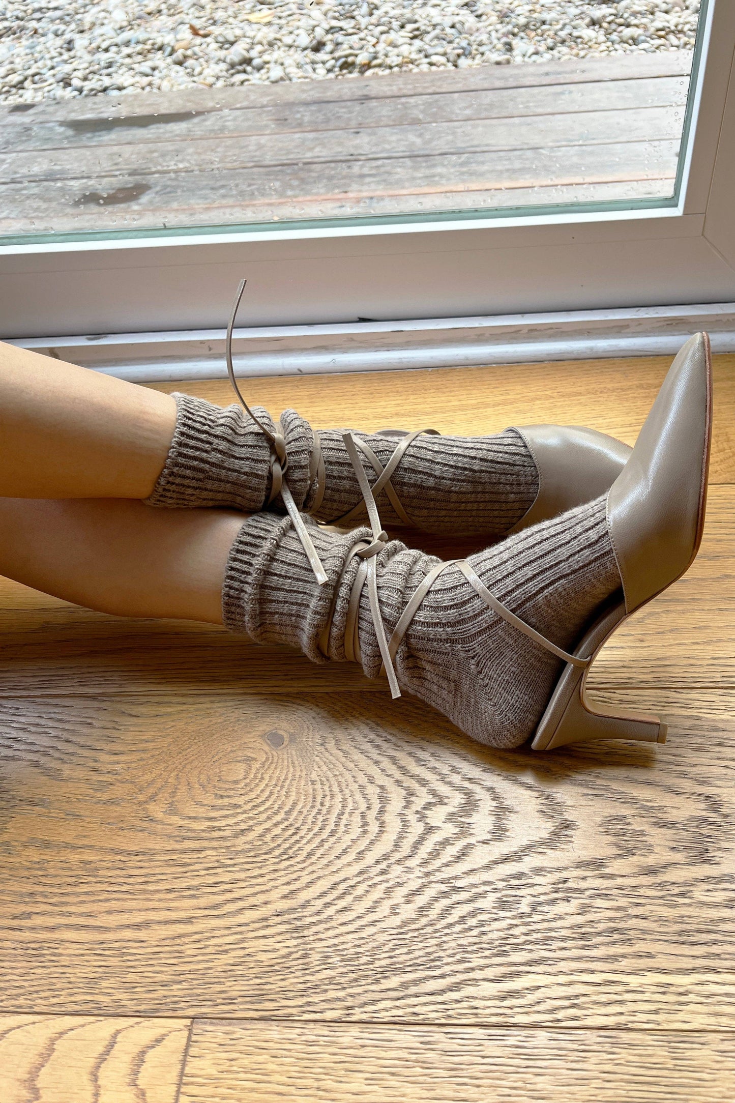 Cottage Socks: Ht.Grey