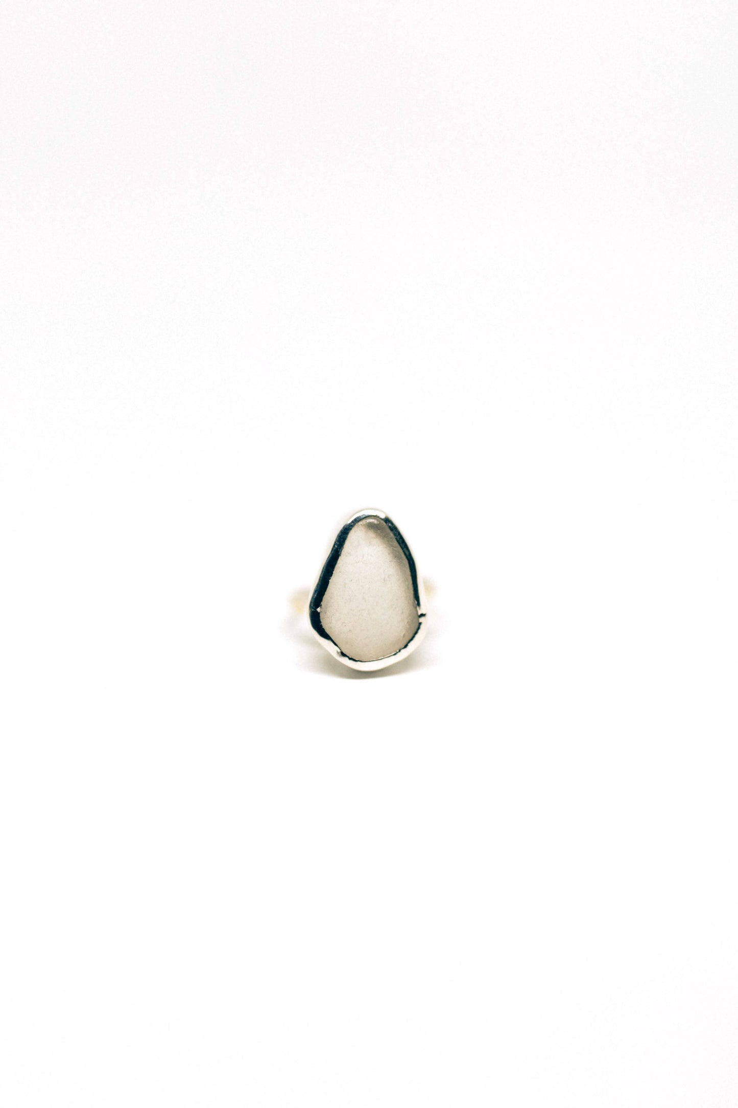 White Sea Glass Ring 925 Silver / 7