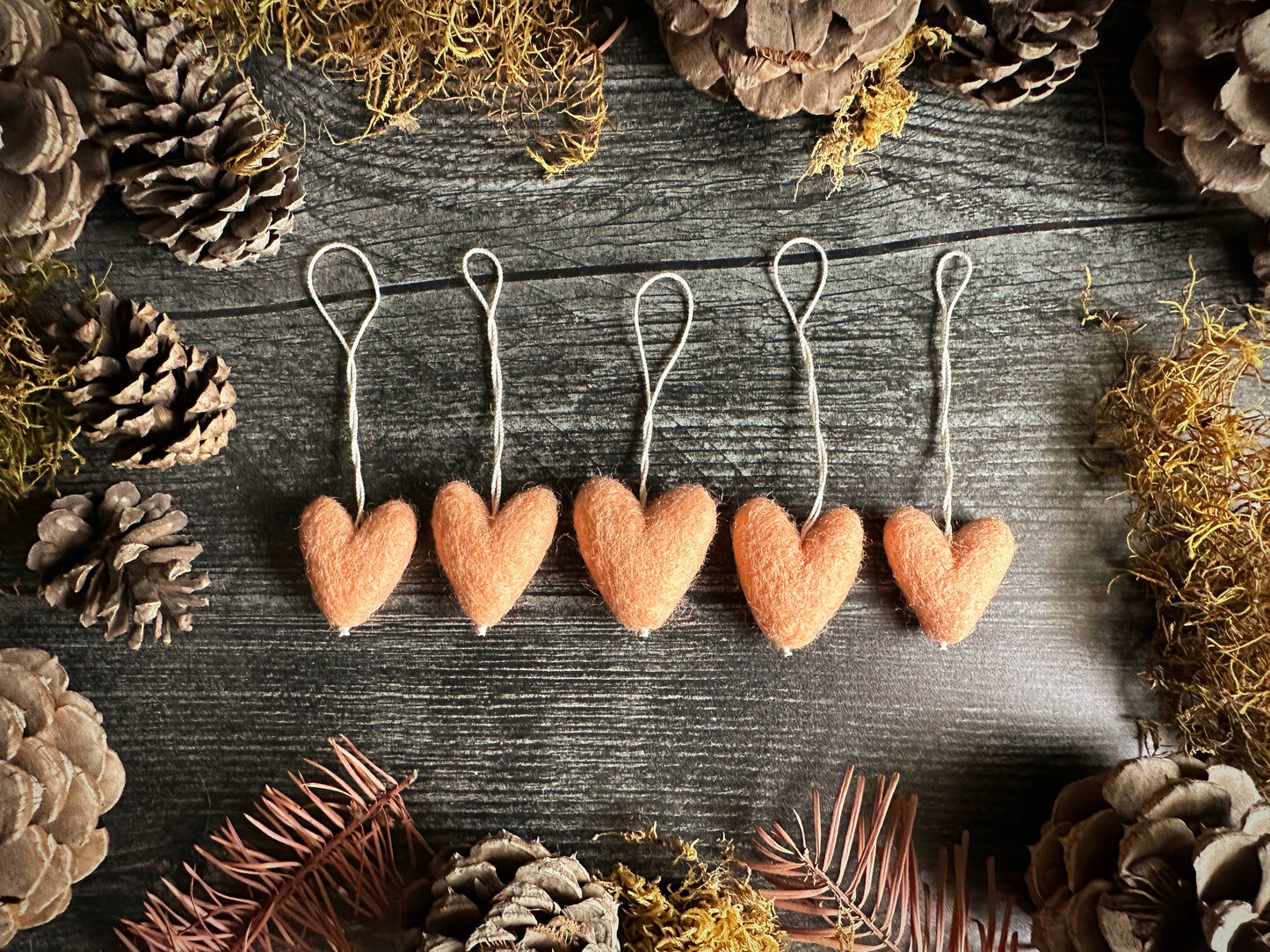 Felted Heart Ornament: Snowberry White