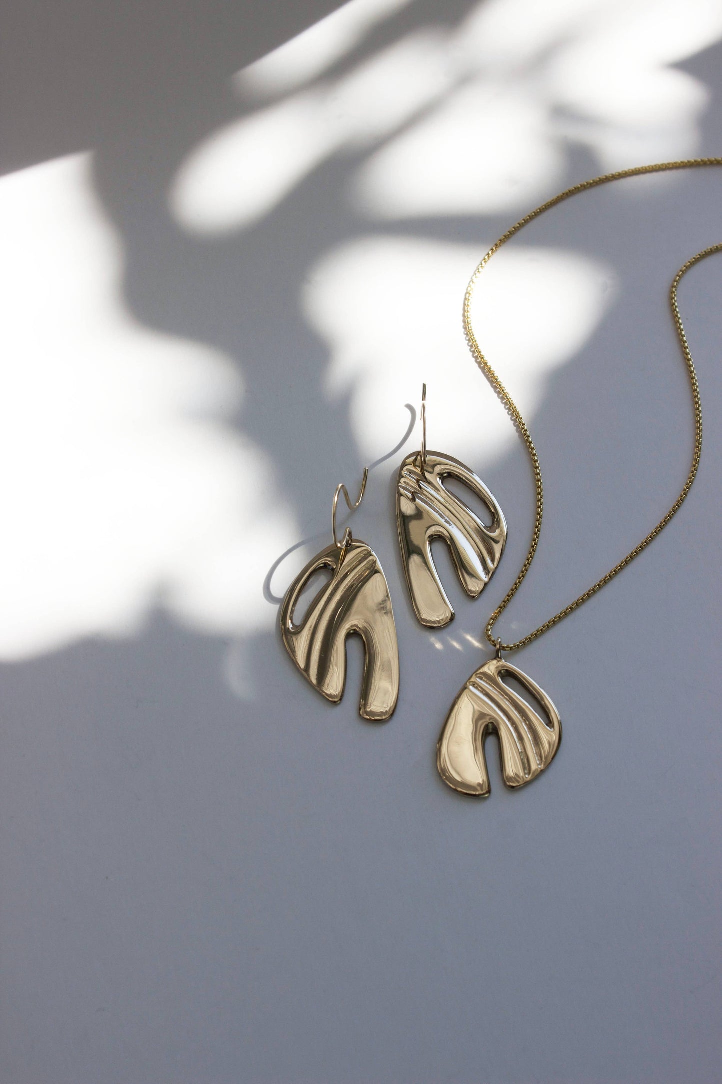 Abstract Monstera Earrings: 14k gold fill / Yellow bronze
