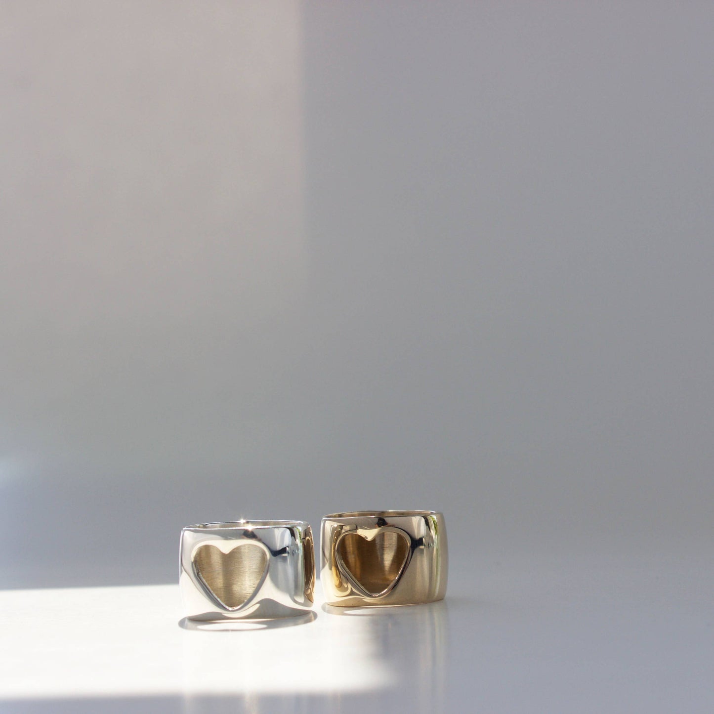Heart Ring Wide Band