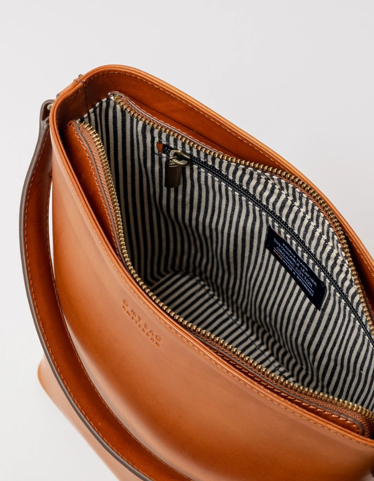 Bobbi Bucket Bag Maxi - Cognac Leather