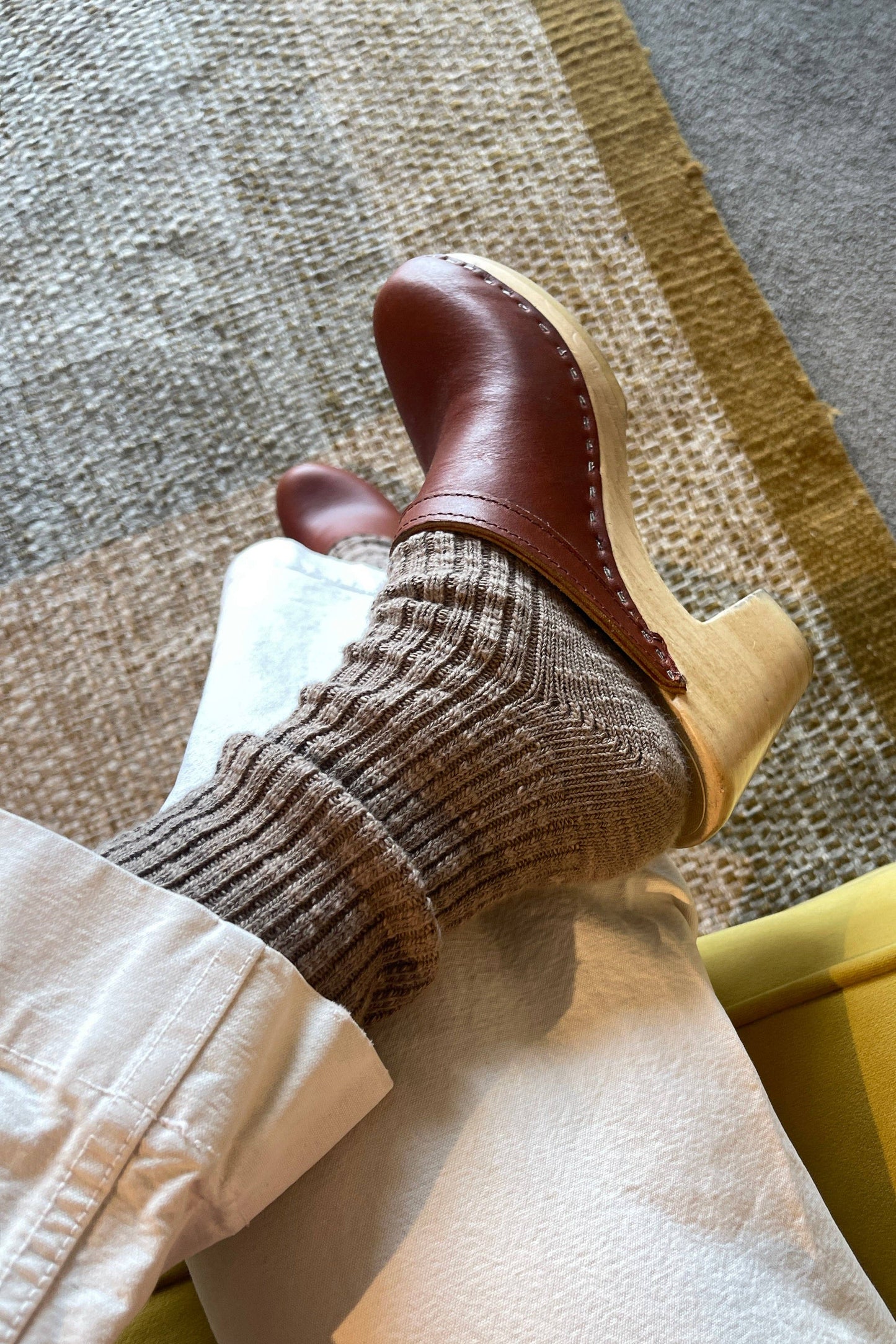 Cottage Socks: Ht.Grey