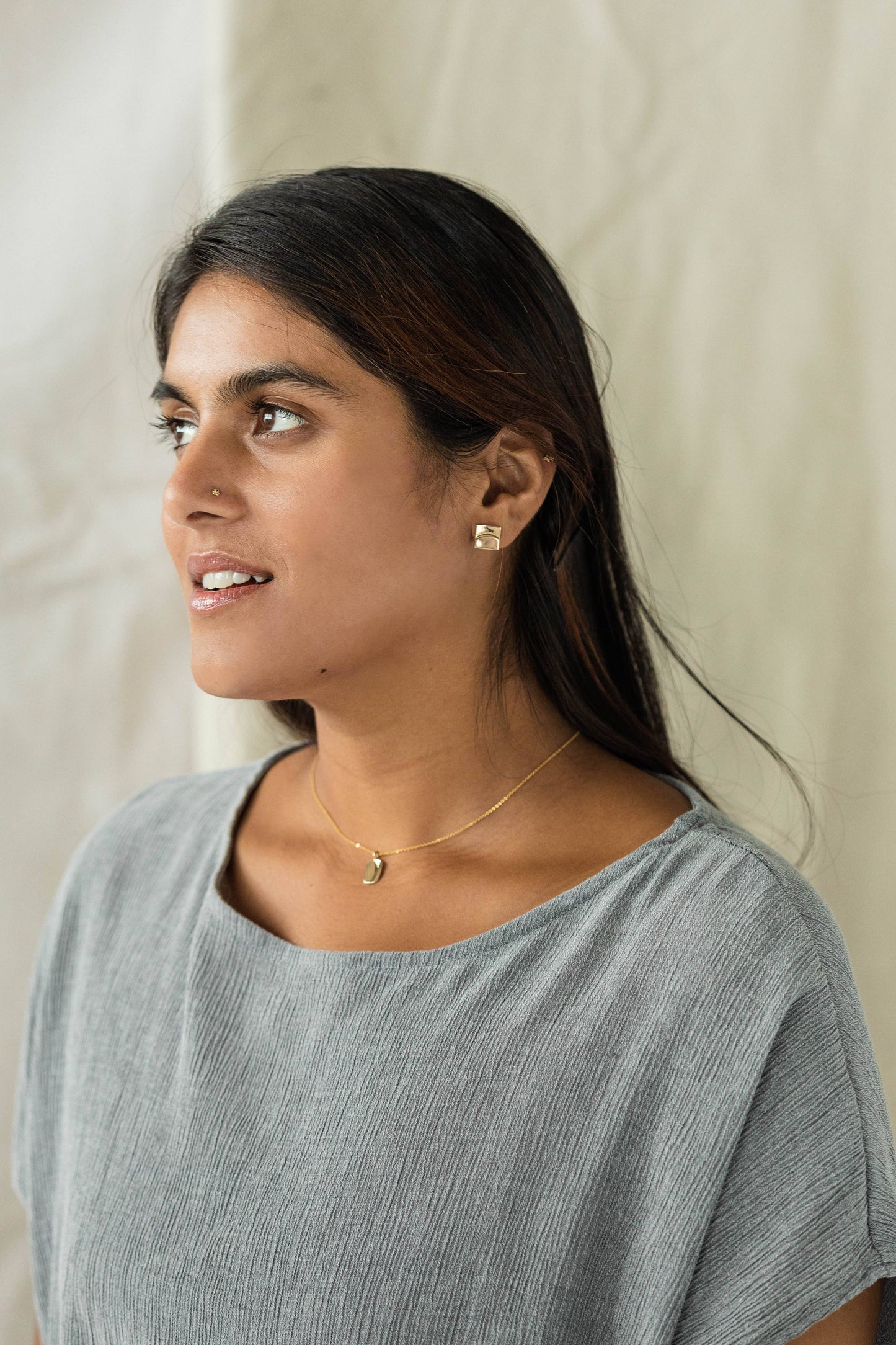 Balance Stud Earrings: Yellow Bronze
