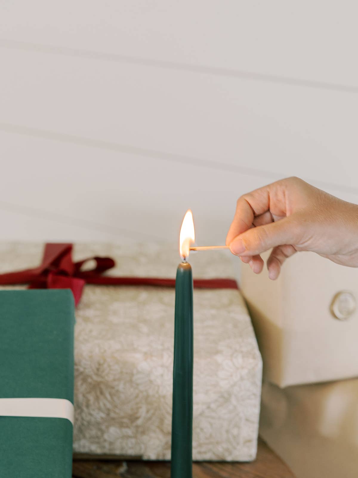 100% Beeswax Taper Candles | Forest Green: 10 Inch