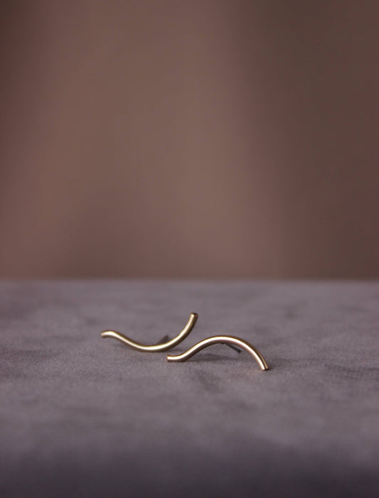 Curve Stud Earrings: 14K Gold Fill