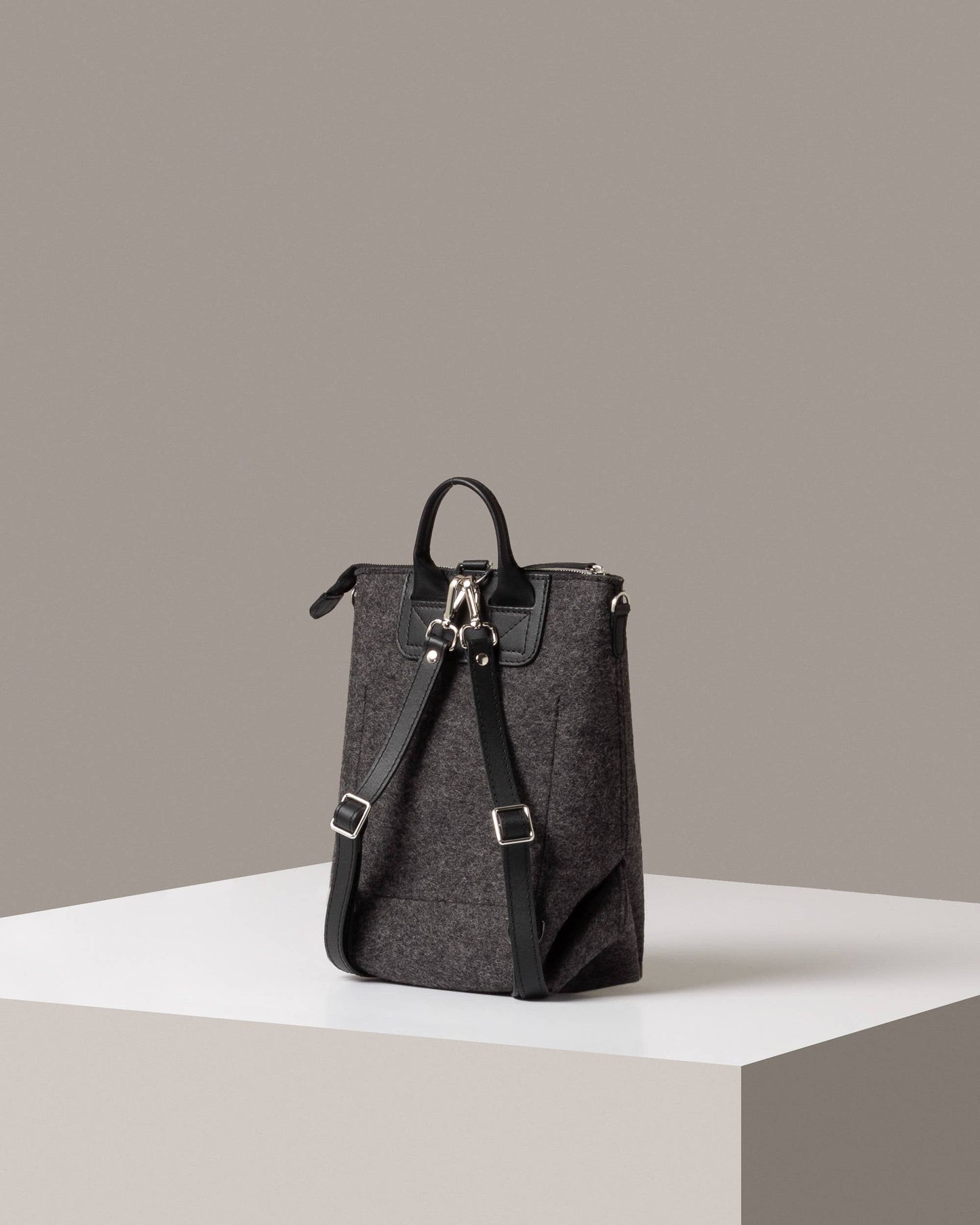 Bedford Merino Wool Midi Backpack in Charcoal