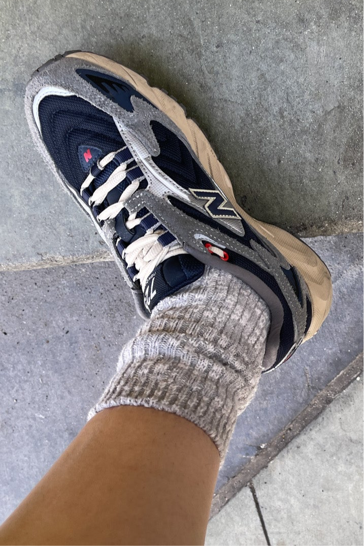 Cottage Socks: Flax