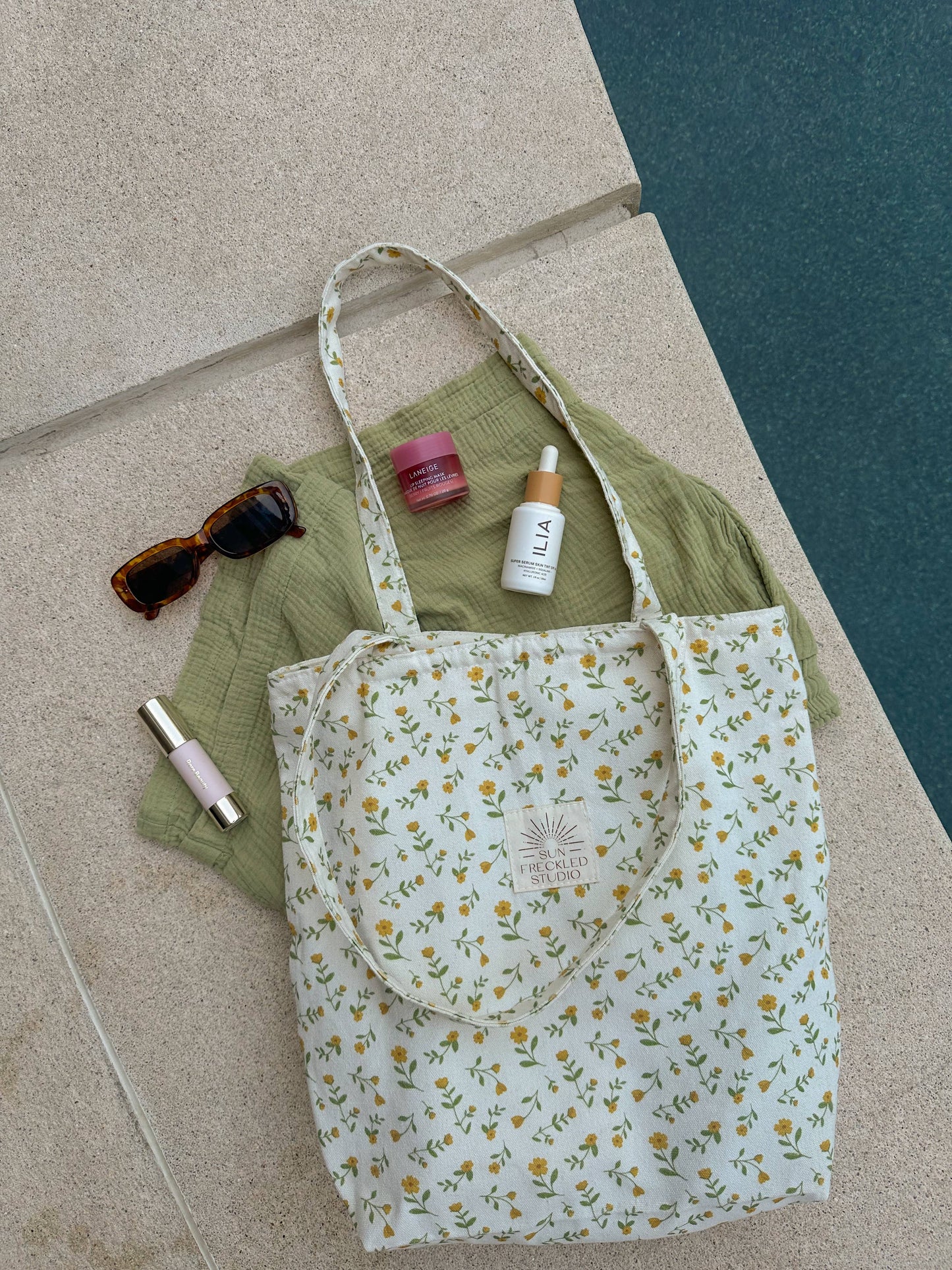 Buttercup Tote Bag