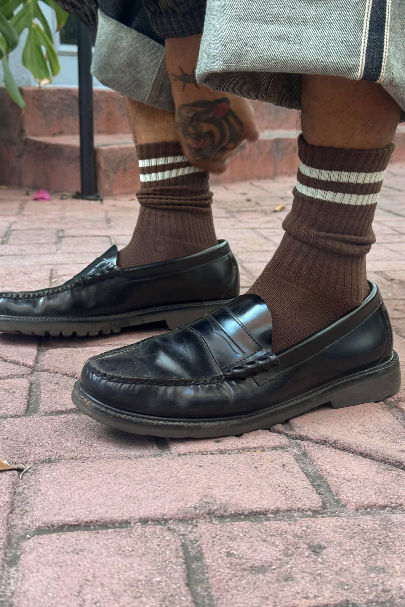 Extended Boyfriend Socks: Charcoal