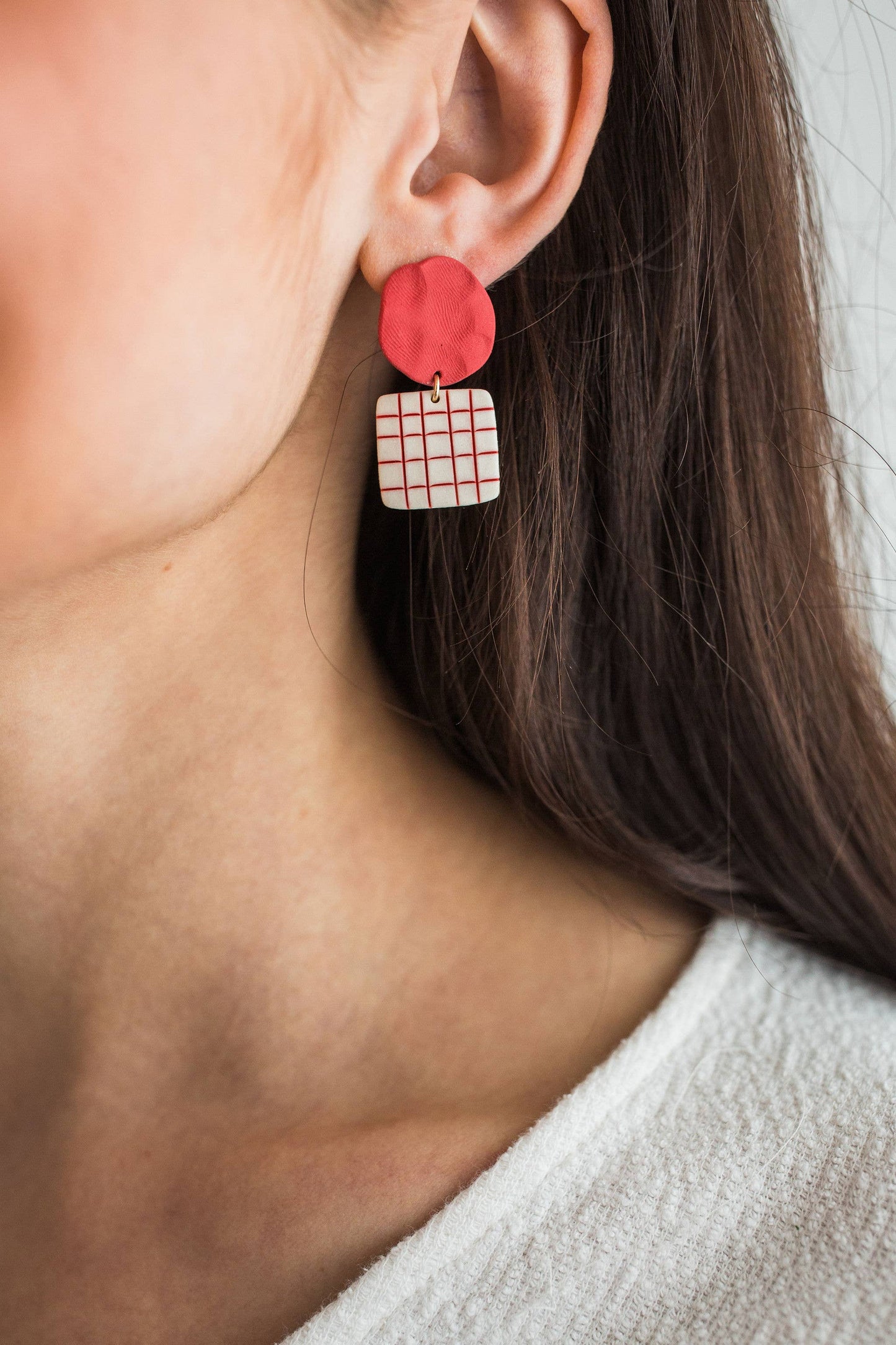 Porcelain Lattice Earrings - In Poppy