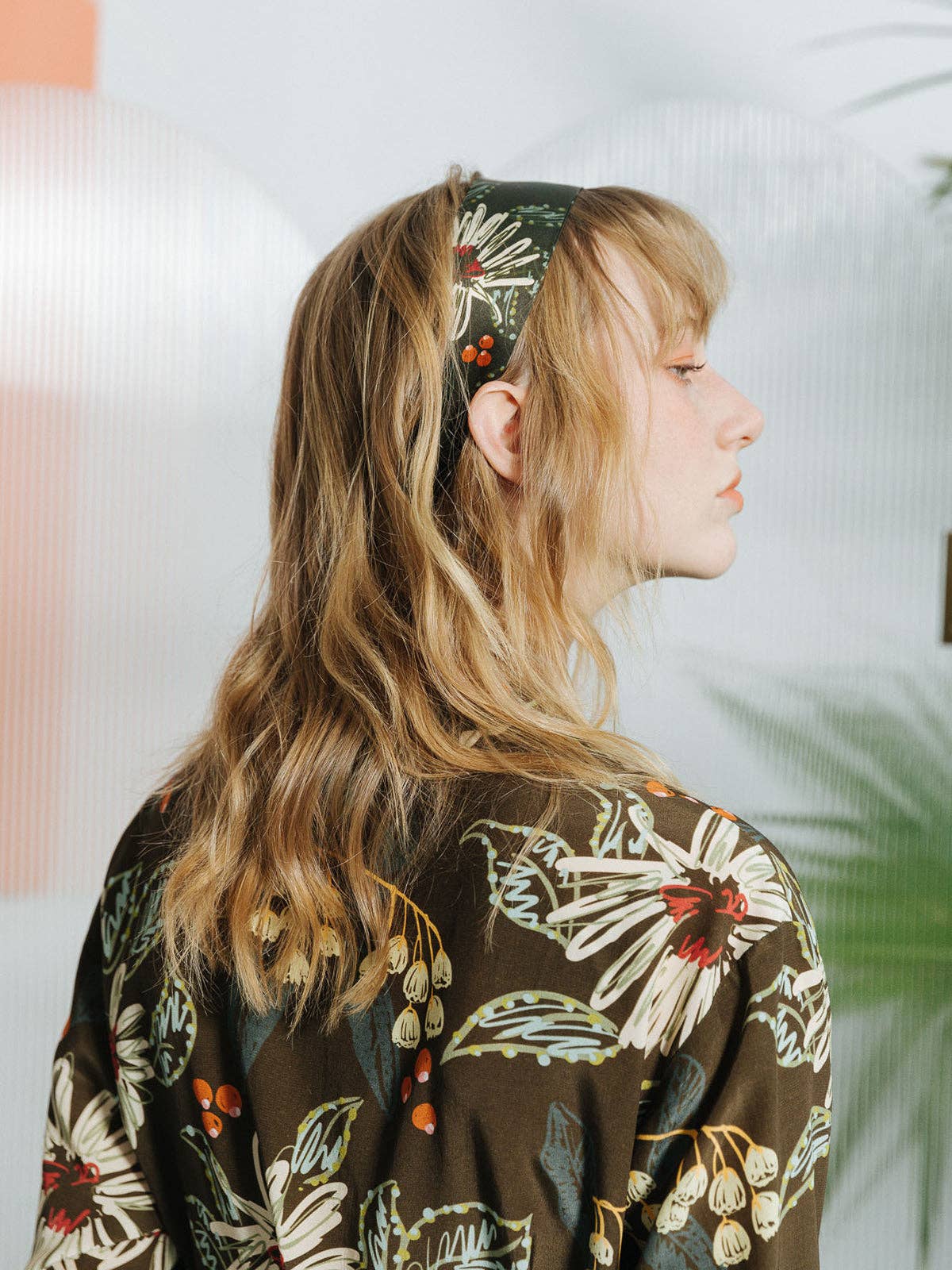 "Forest Charm" Silk Skinny Scarf - Moss Green: Moss Green