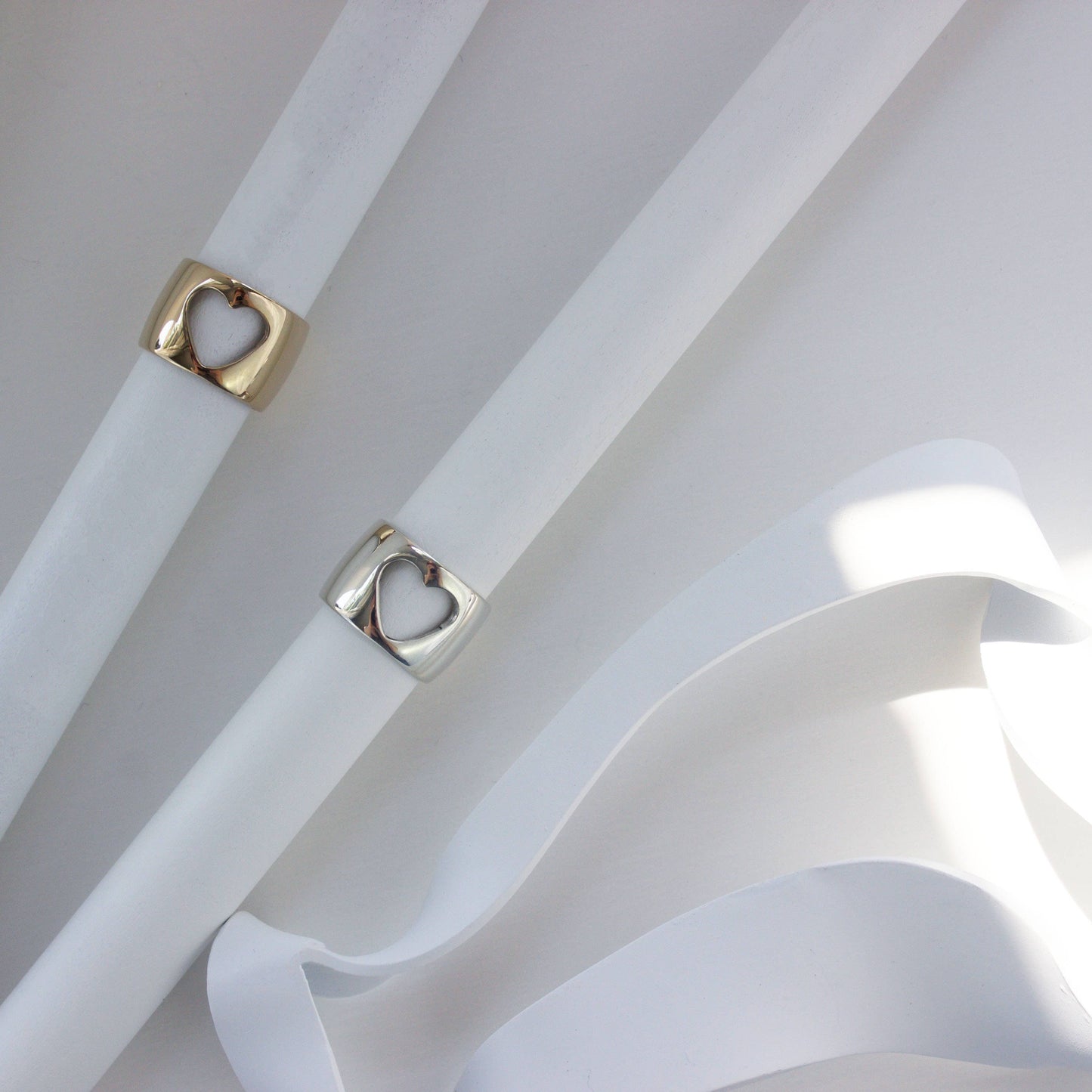 Heart Ring Wide Band