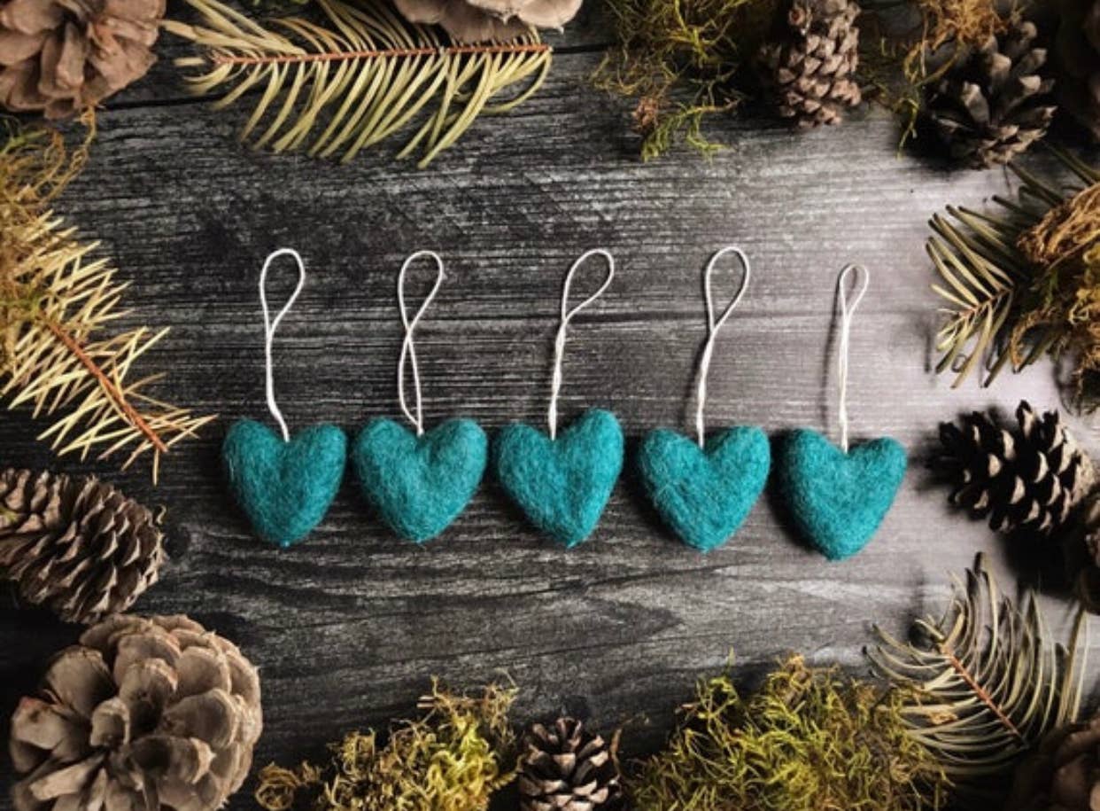 Felted Heart Ornament: Snowberry White