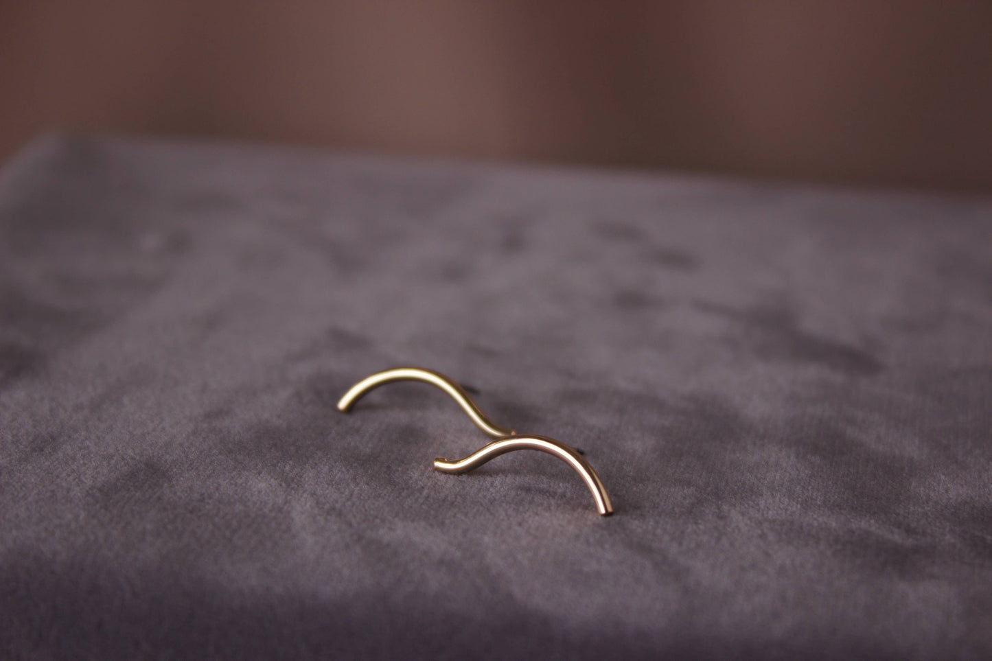Curve Stud Earrings: 14K Gold Fill