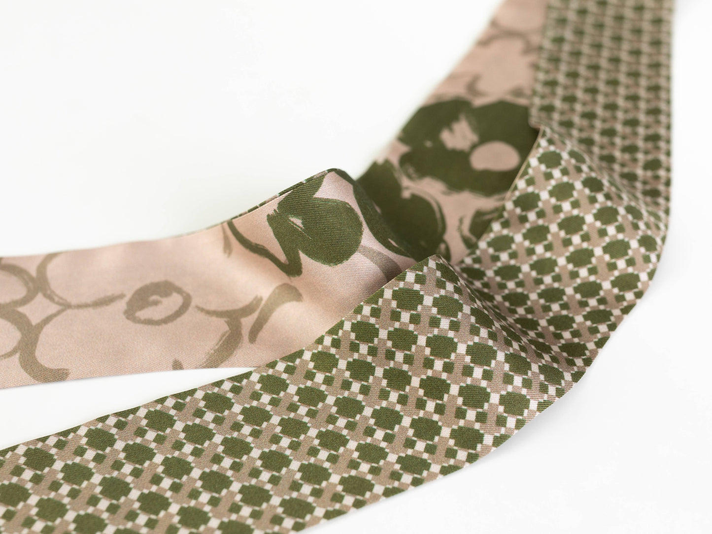"Floral Houndstooth" Silk Skinny Scarf: Green