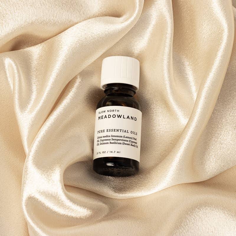 Essential Oil Diffuser Blend (.6 fl. oz): Lavender + Cedar
