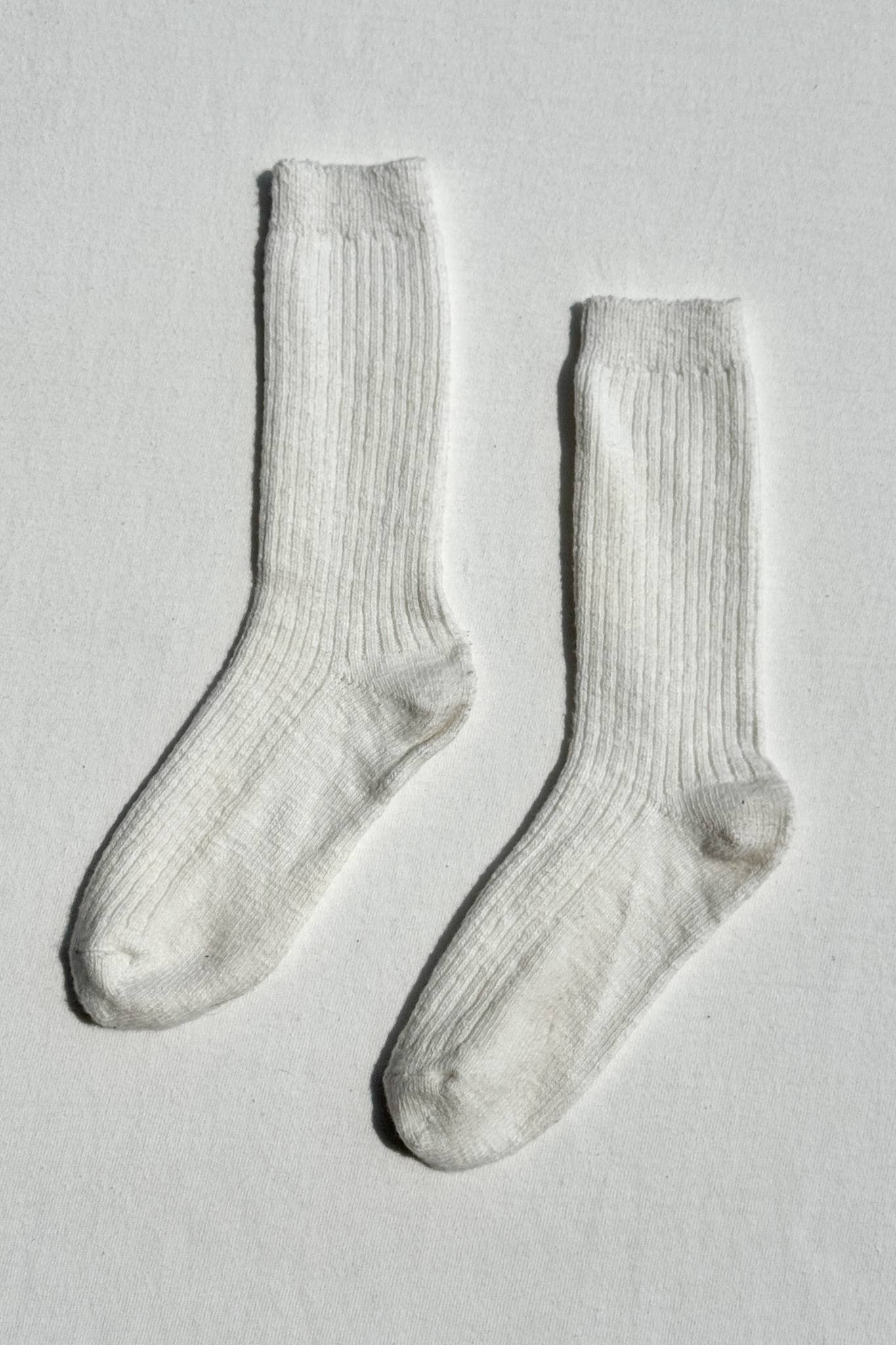 Cottage Socks: Ht.Grey
