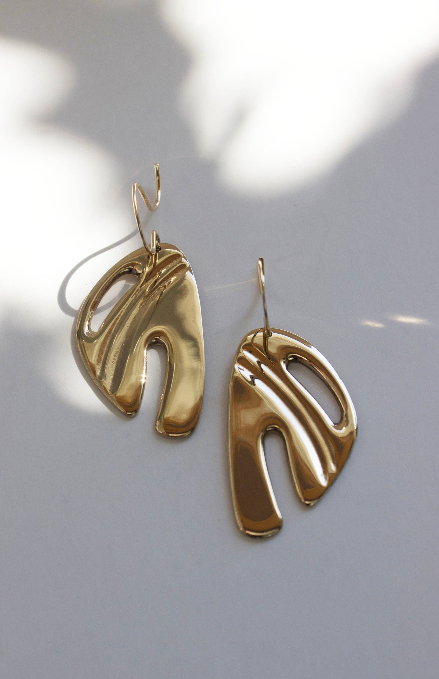 Abstract Monstera Earrings: 14k gold fill / Yellow bronze