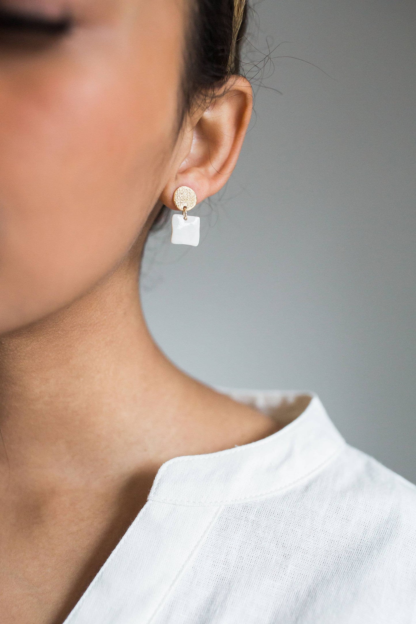 Mini Link Earrings: Glossy White