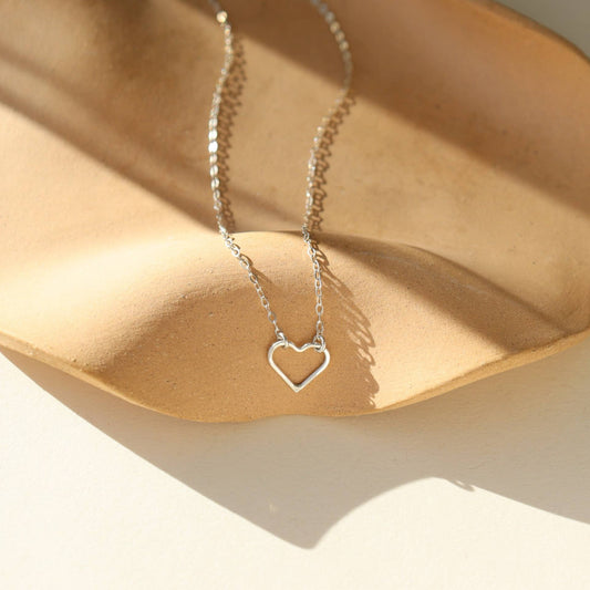 Amour Necklace | Sterling Silver / 18"