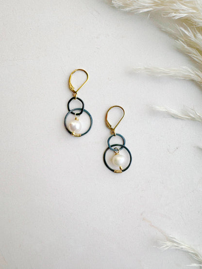 Oxidized & Gold Circle Earrings w/ White Pearl