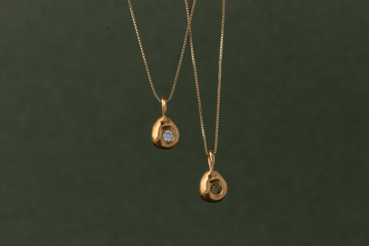 YEWŌ Collective - Pebble Necklace: Clear