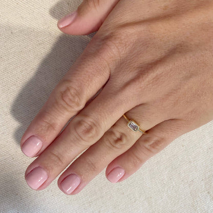18k Gold Filled Rectangle Solitaire Ring: 9