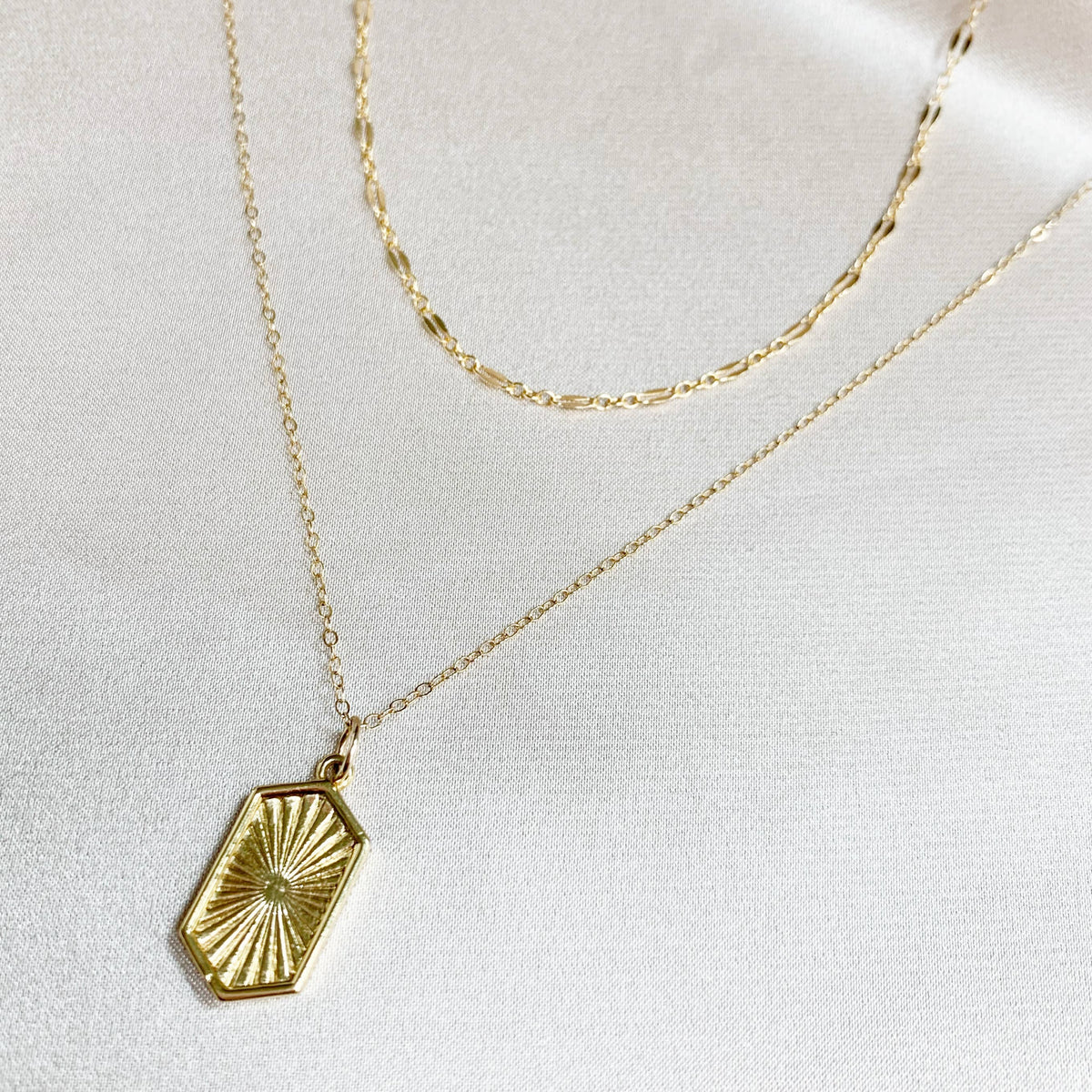 Kamryn Dapped Sequin Necklace Gold Filled: 16”