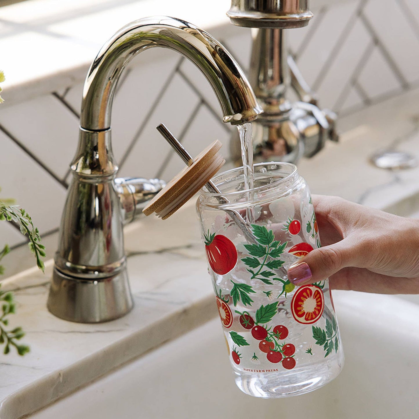 Tomato Vine Glass Can with Lid