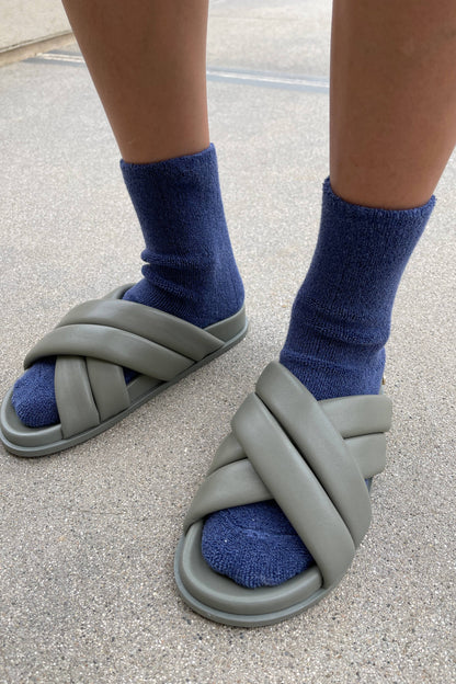 Cloud Socks: Ecru