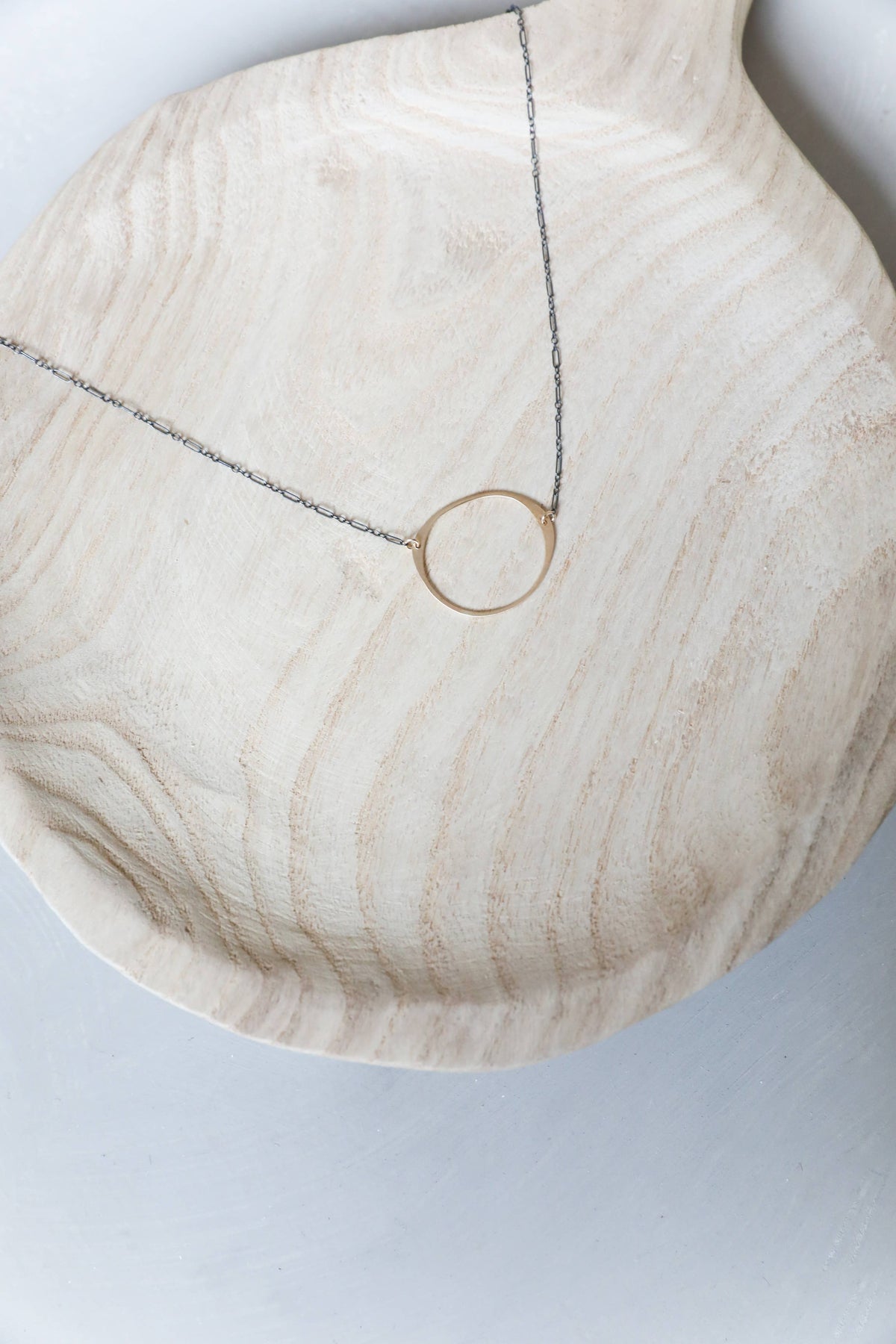 Antique Stone Hammered Gold Oval Black Chain Necklace: 18"