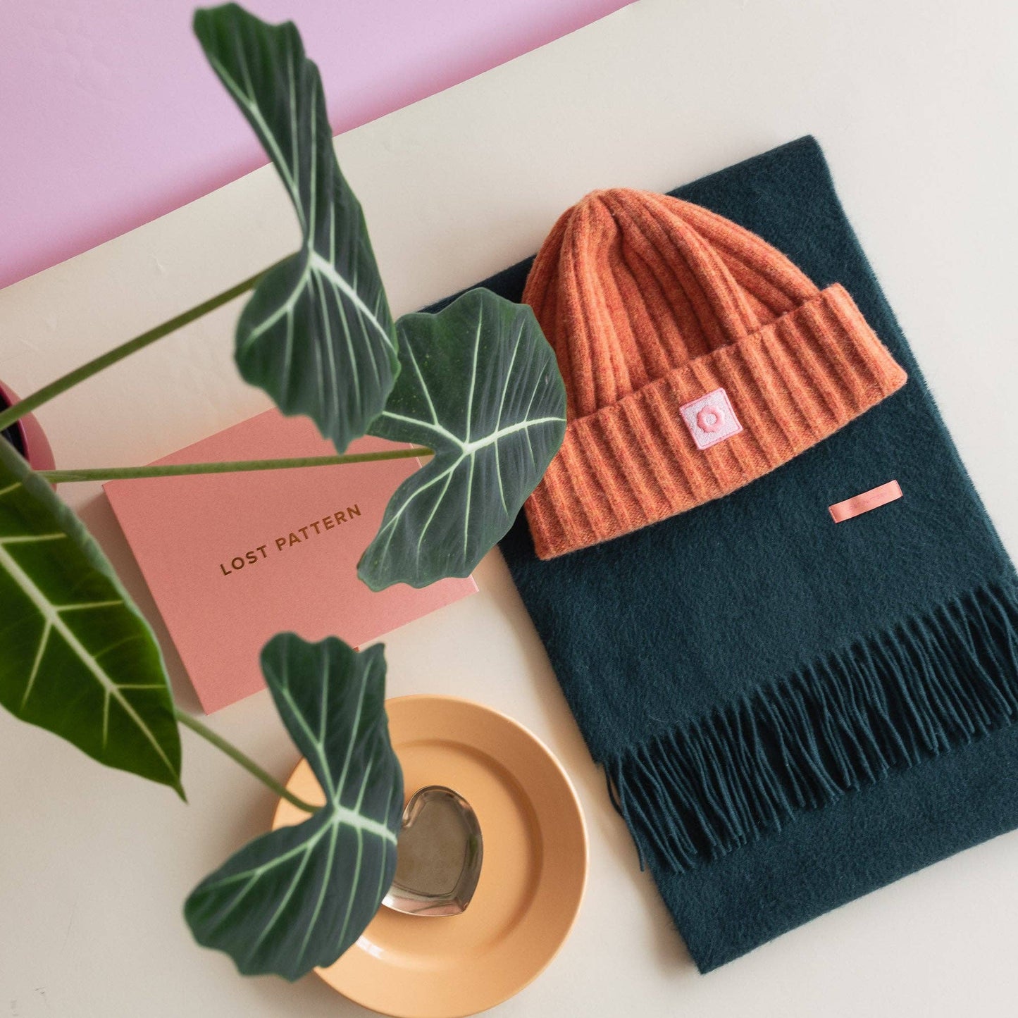 Lost Pattern NYC - Classic Cashmere Scarf - Green: Green