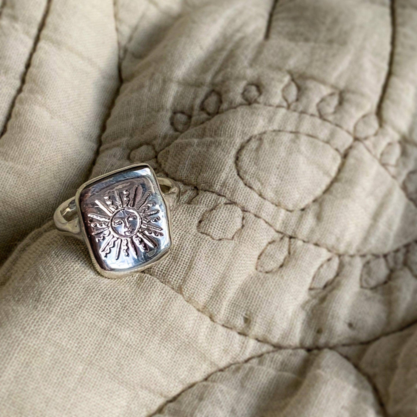 The Sun Tarot Ring: Brass