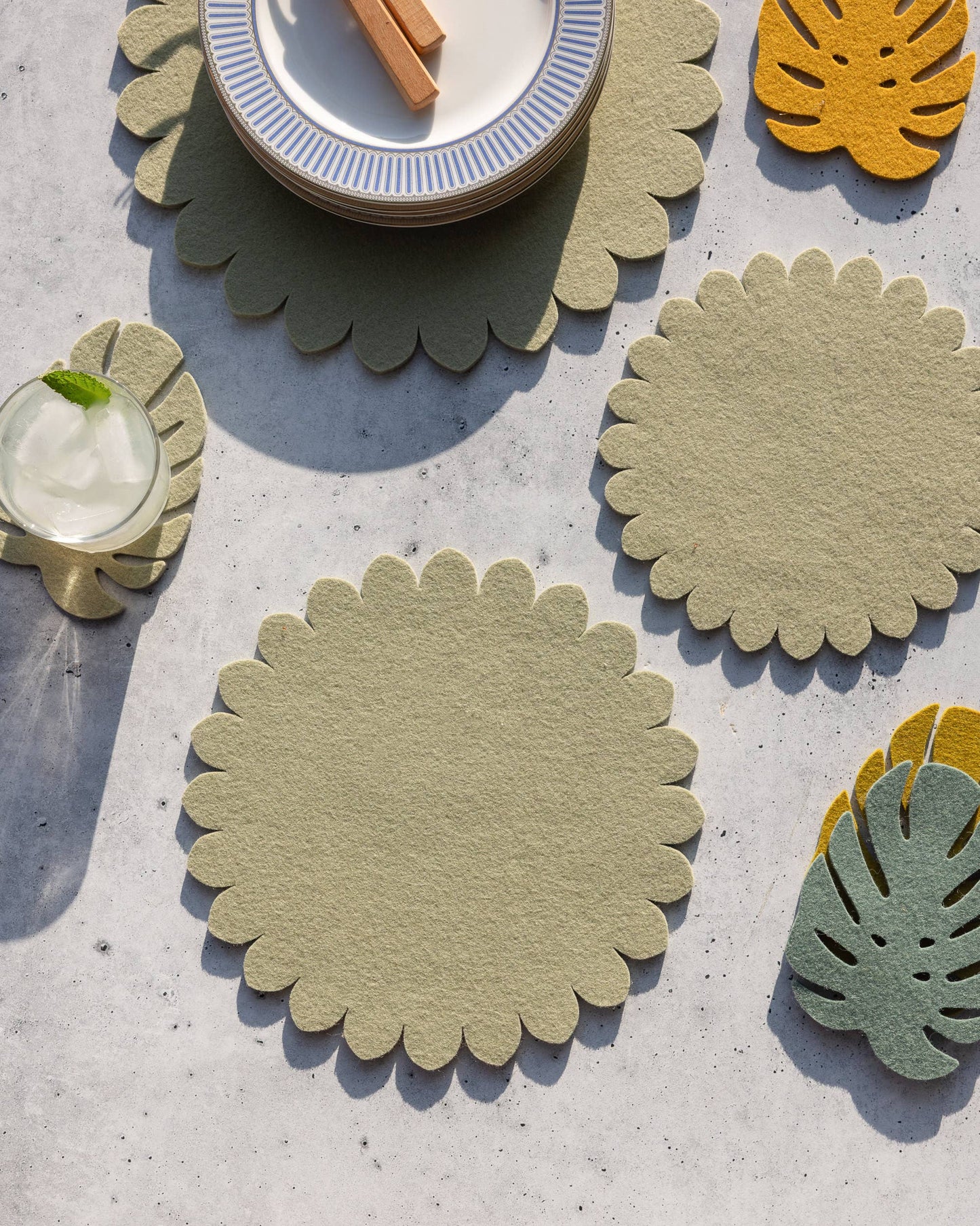 Crest Merino Wool 10" Trivet - Dew