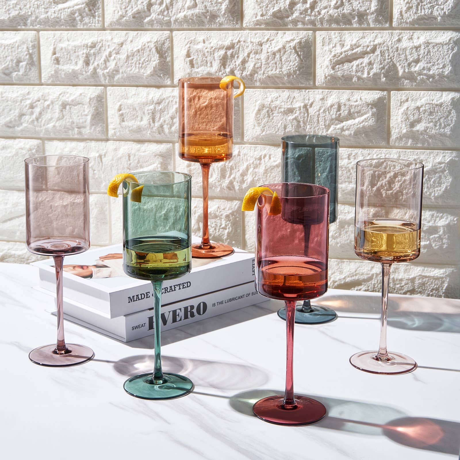 colored wine glasses in 6 colors