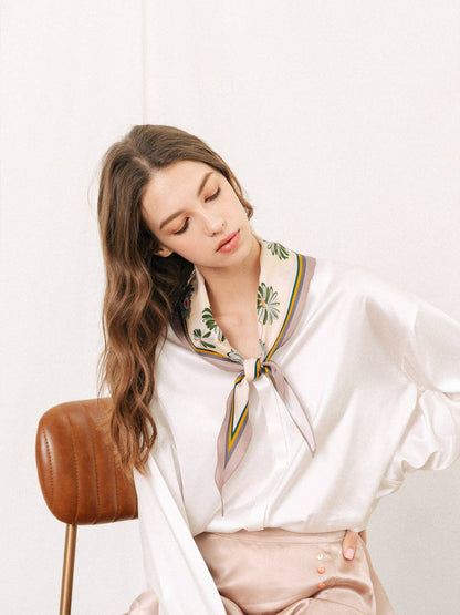 Daisy Silk Diamond Neckerchief: Agate Grey