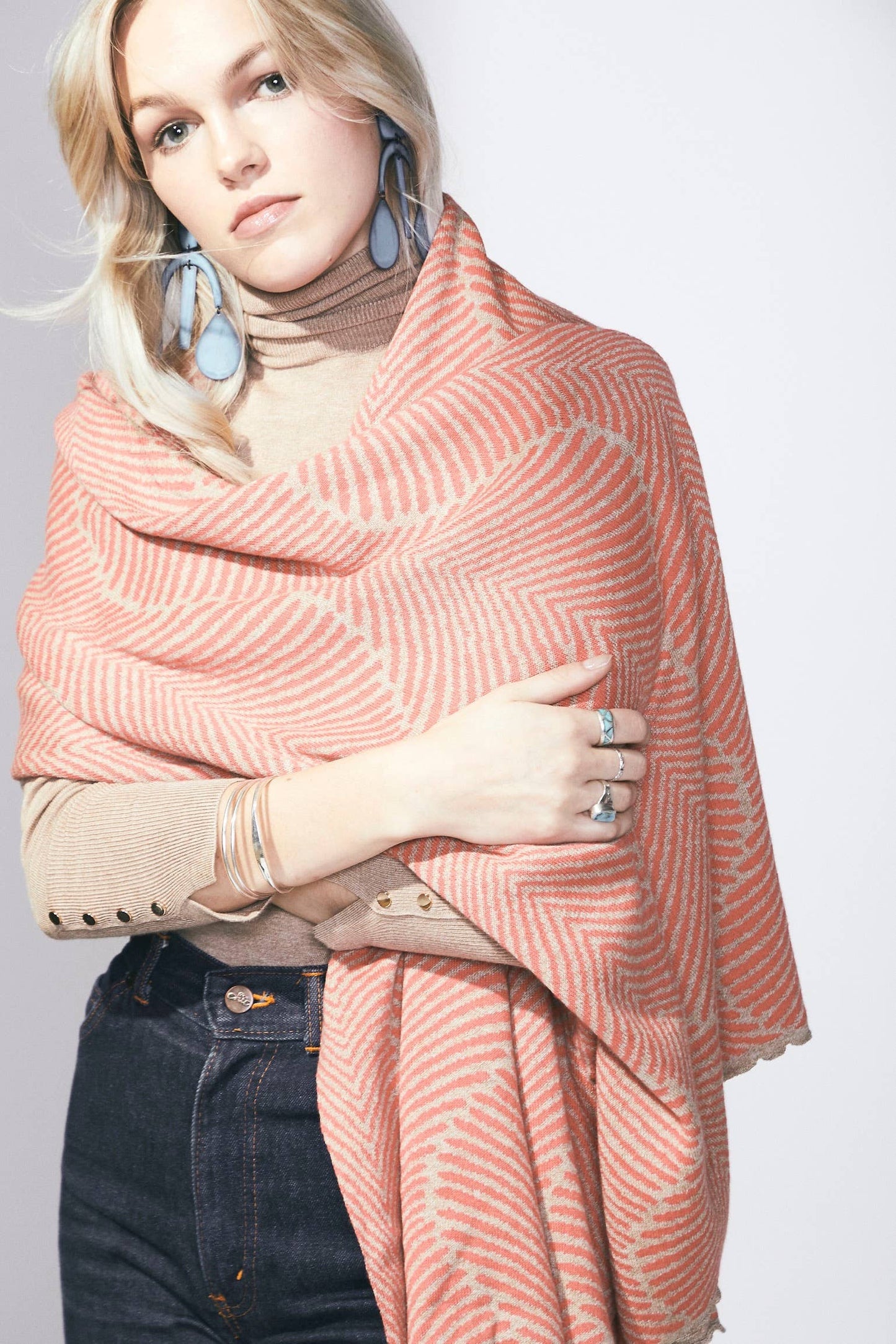 Forest Fern Wrap: Black + Cream