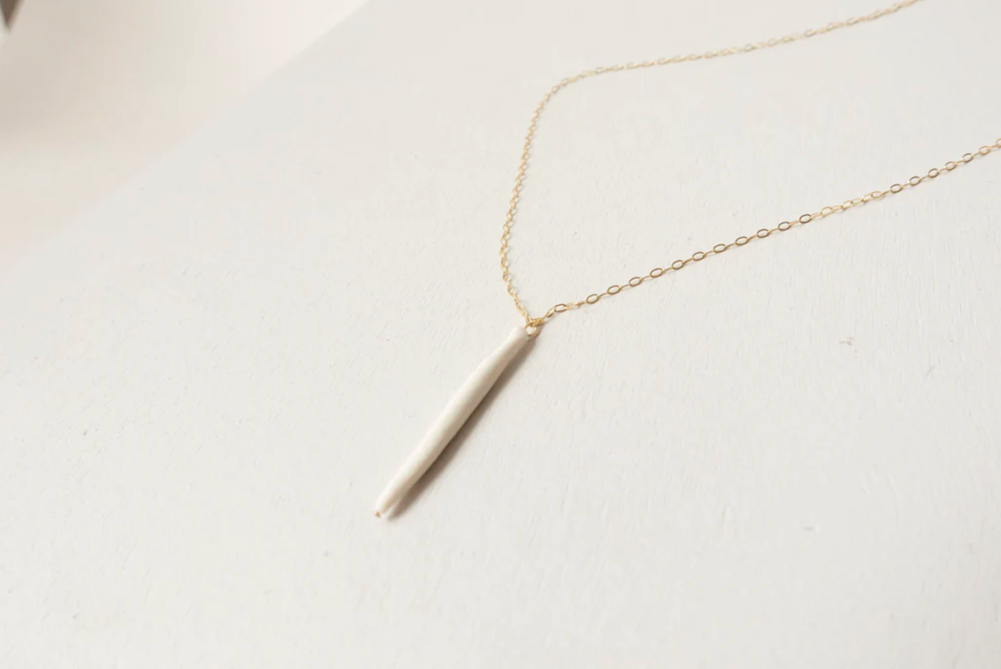 Porcelain Quill Necklace: Black/Gold