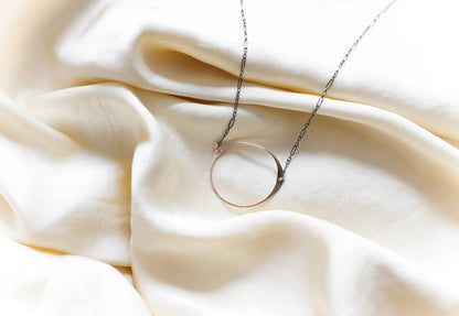 Antique Stone Hammered Gold Oval Black Chain Necklace: 18"