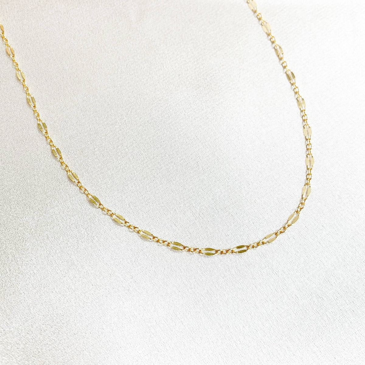 Kamryn Dapped Sequin Necklace Gold Filled: 16”