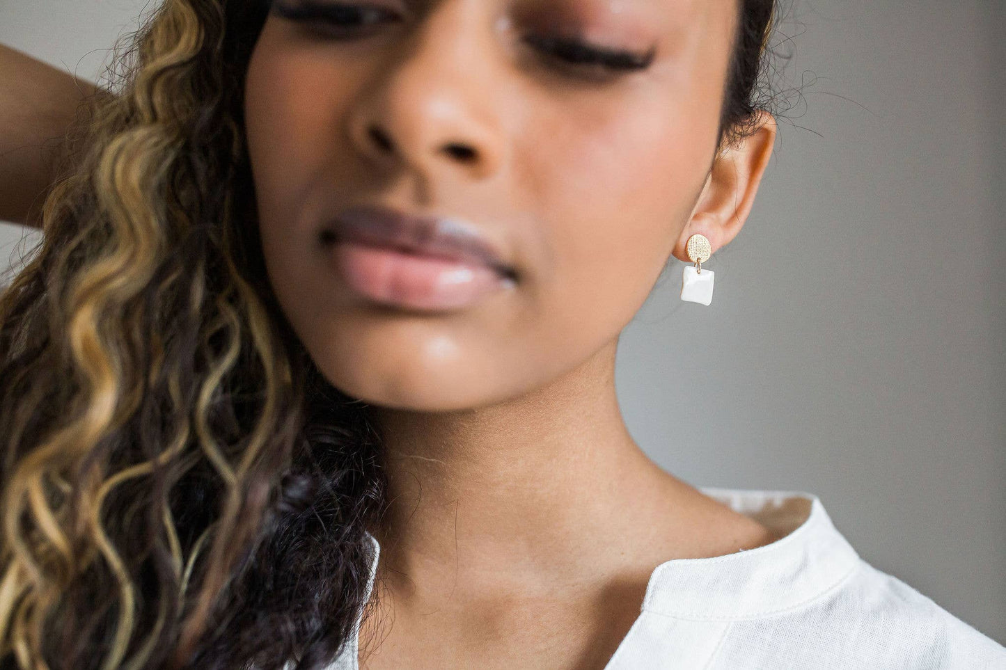 Jenna Vanden Brink Ceramics - Mini Link Earrings: Glossy White