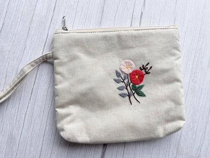 Daisy Embroidered Pouch