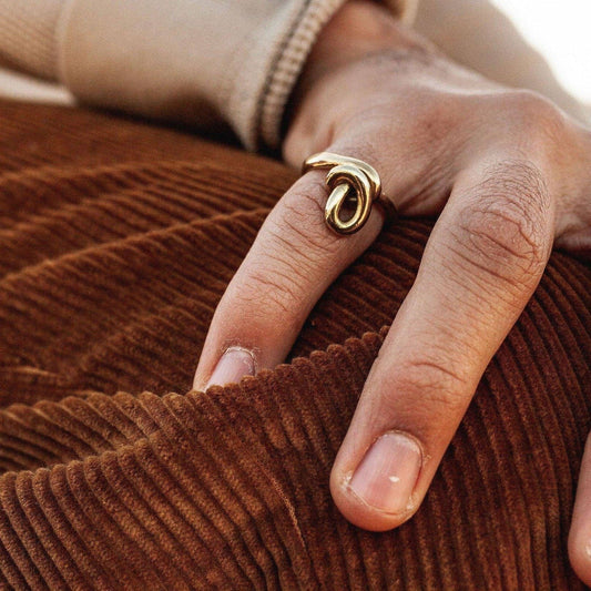 Knotty Ring - Unisex Gold Knot Ring: Brass / 7