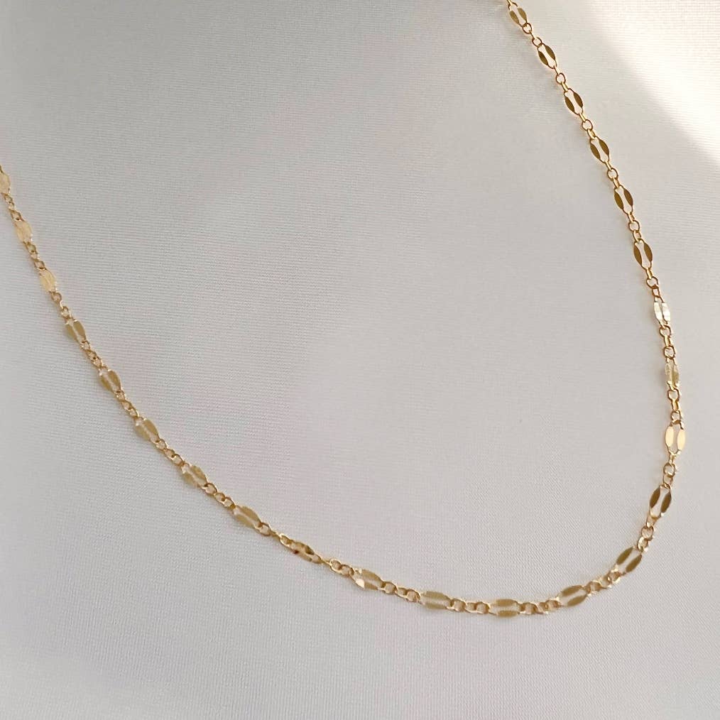 Kamryn Dapped Sequin Necklace Gold Filled: 16”