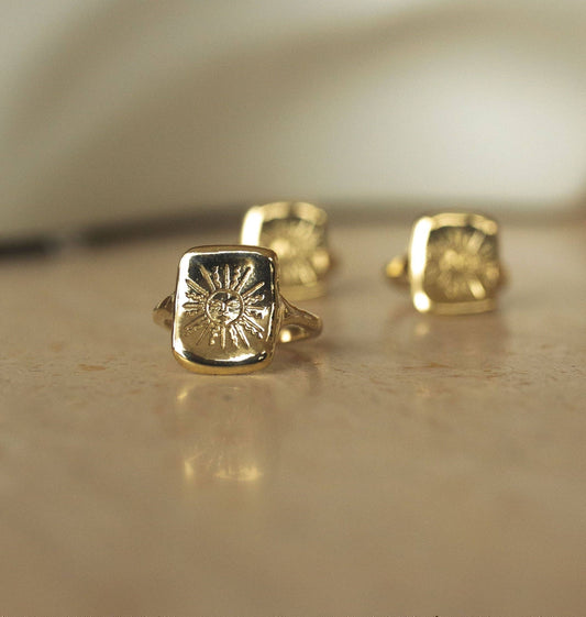 The Sun Tarot Ring: Brass