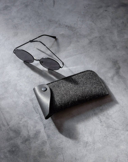 Graf Lantz - Anzen Merino Wool Eyeglass Sleeve Charcoal