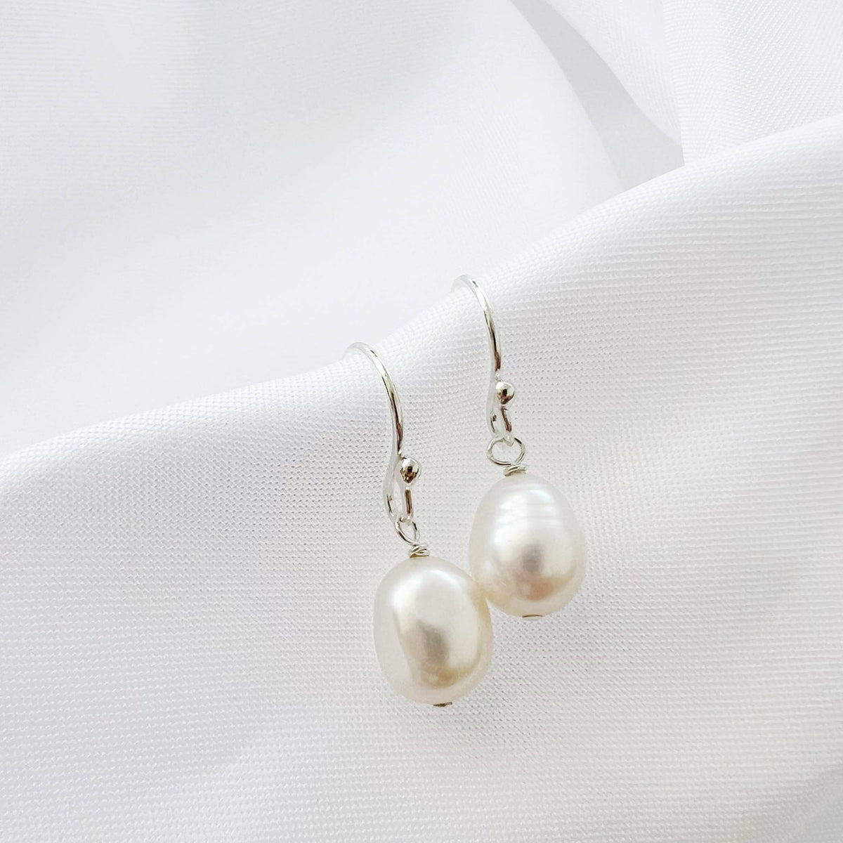 Freshwater Pearl Dangle Earrings Gold Filled