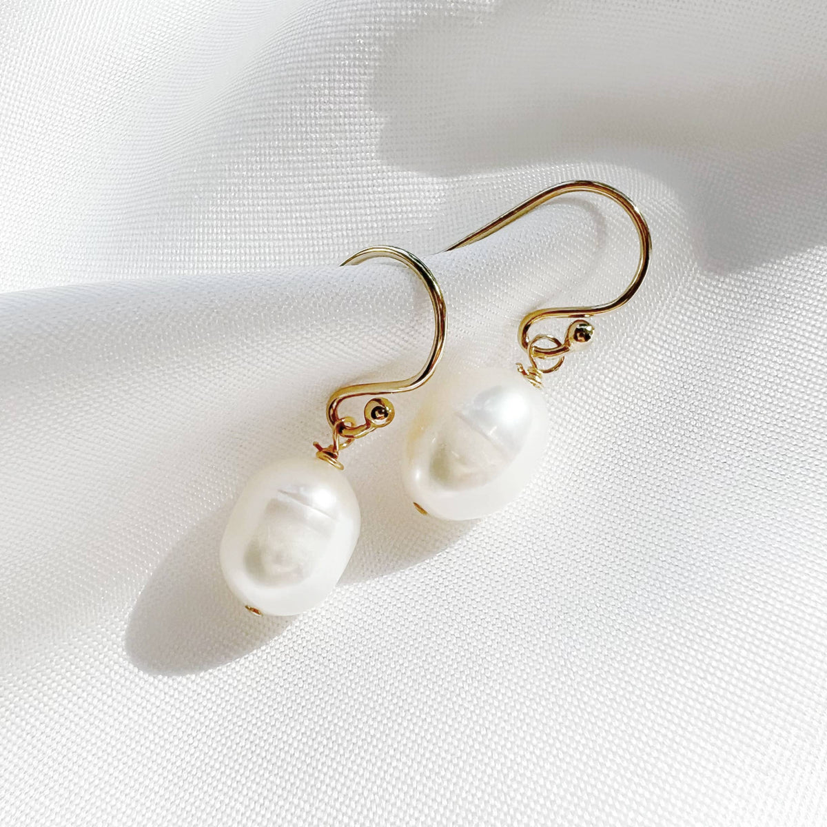 Freshwater Pearl Dangle Earrings Gold Filled